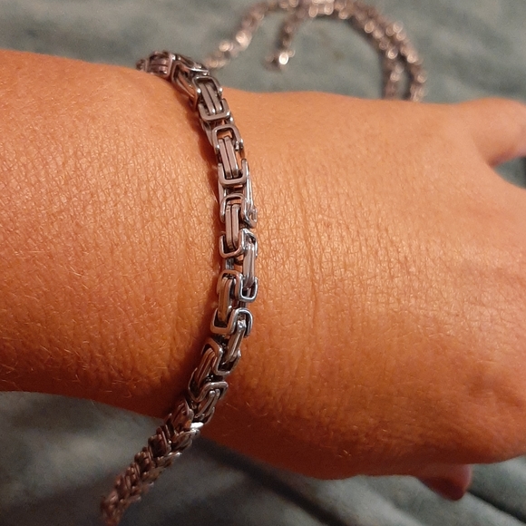 Byzantine Stainless Steel - Picture 3 of 3